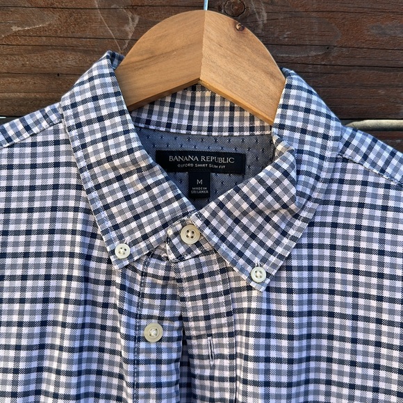 Banana Republic Button Down Shirt - Picture 2 of 3